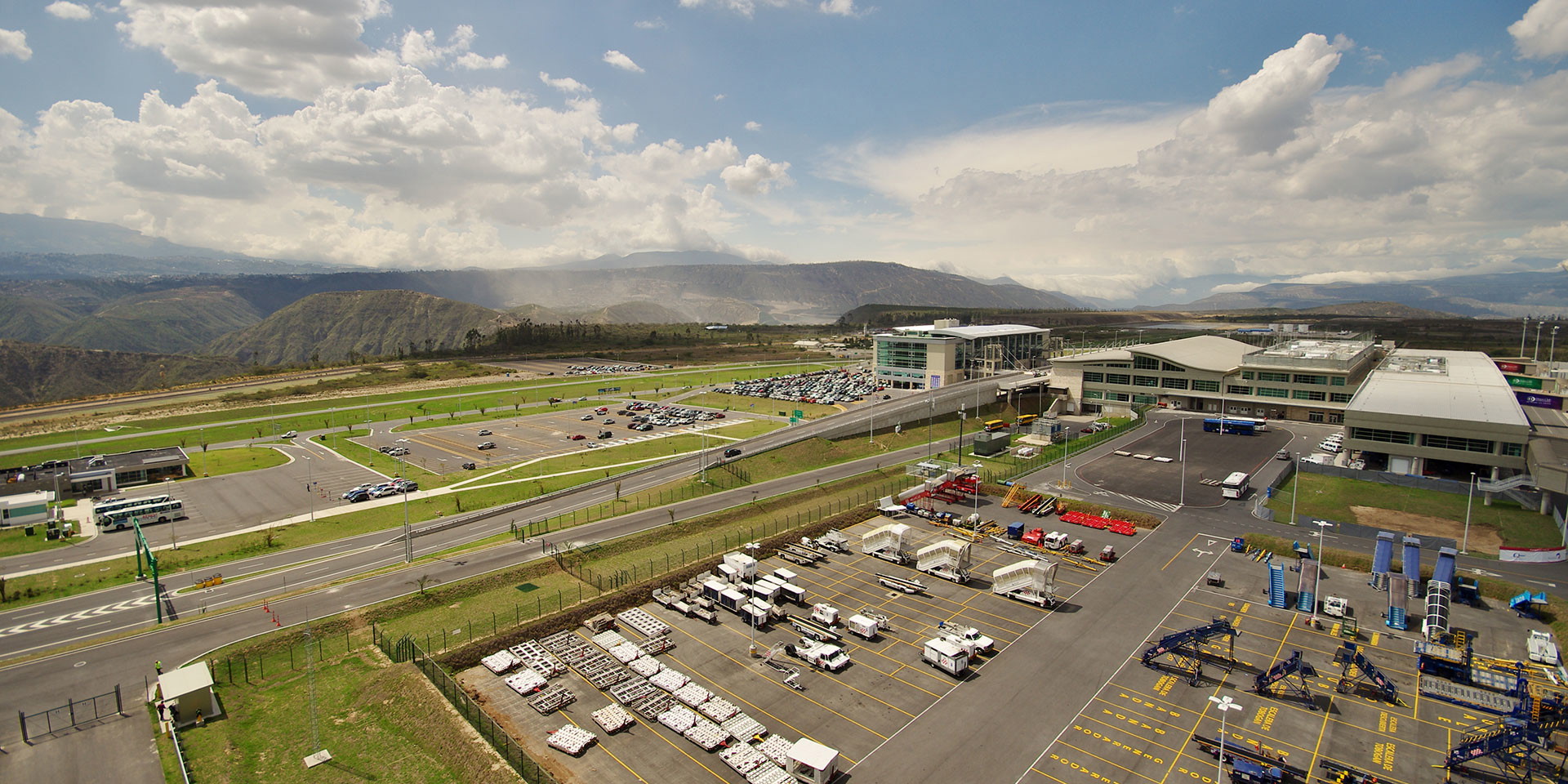 banner-2006---Quito-Airport