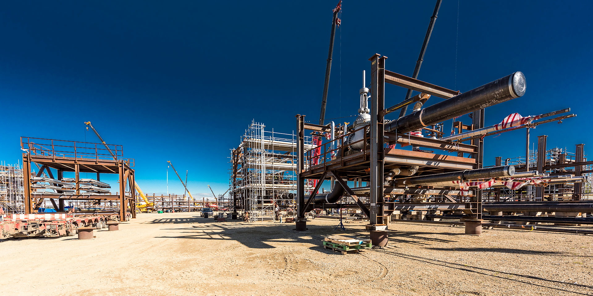 Northwest Redwater Refinery Exterior With Equipment